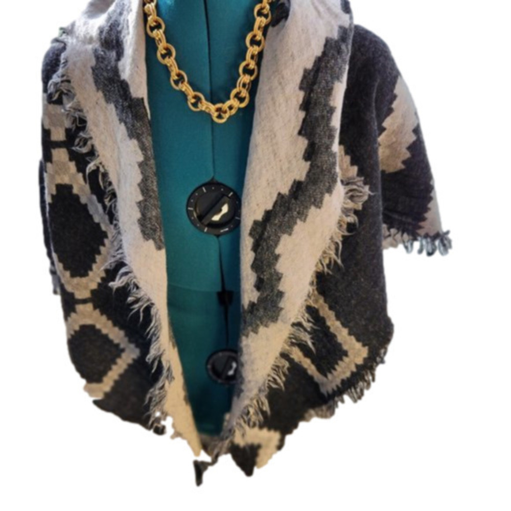 P100. Wilfrid Black & Grey Wool Triangle Shawl